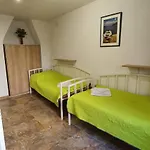 Franceska Cres