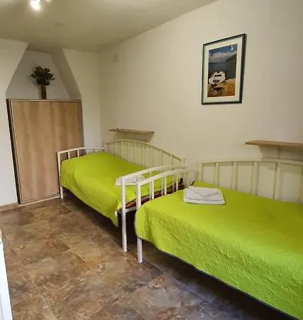 Franceska Cres