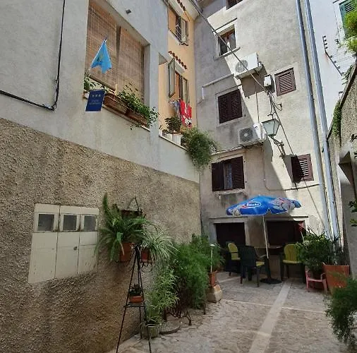 Franceska Appartement *